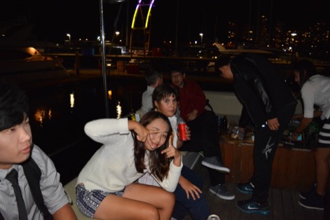 f7ee3de2ea609430eef9bebc979f6b4e_1440380